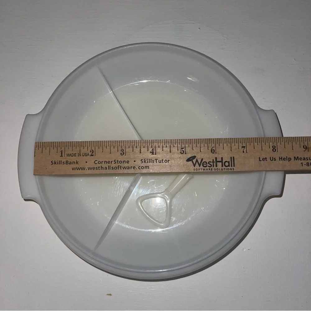 Tupperware compartment removable